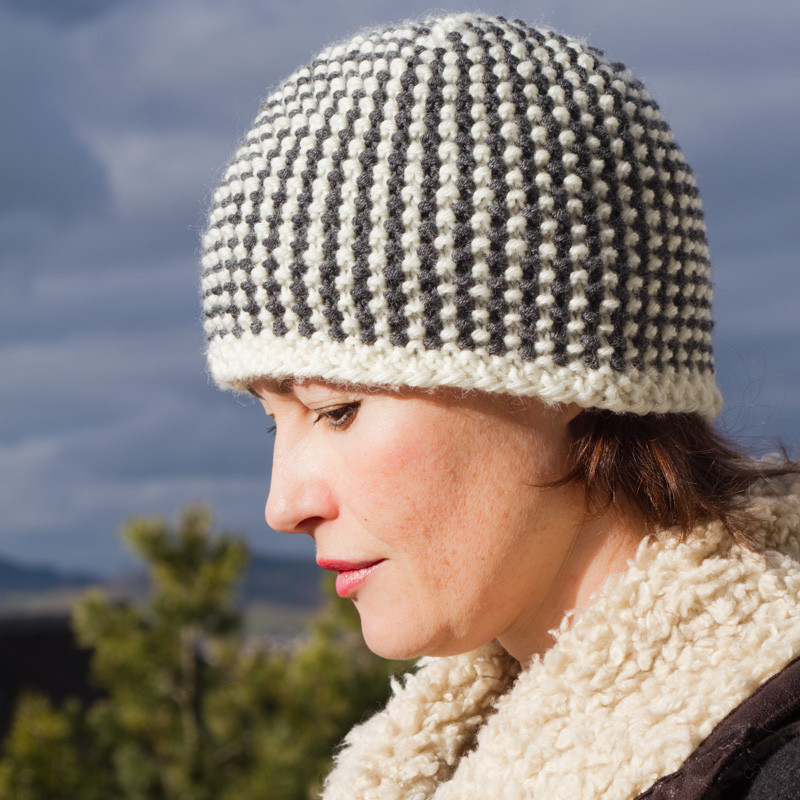 Boucle Beanie Ice Age Knitting pattern Design Ekaterina Arndt wollefein.ch