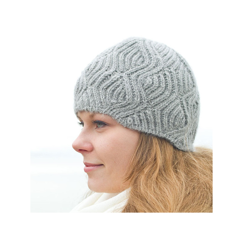 Alpaca Hat Glacier Express Knitting pattern Design Ekaterina Arndt wollefein-shop.ch