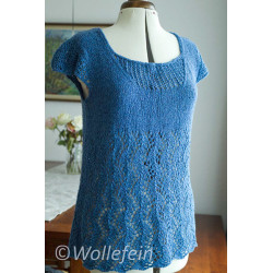 Top Blue Air Strickanleitung Design Ekaterina Arndt wollefein-shop.ch